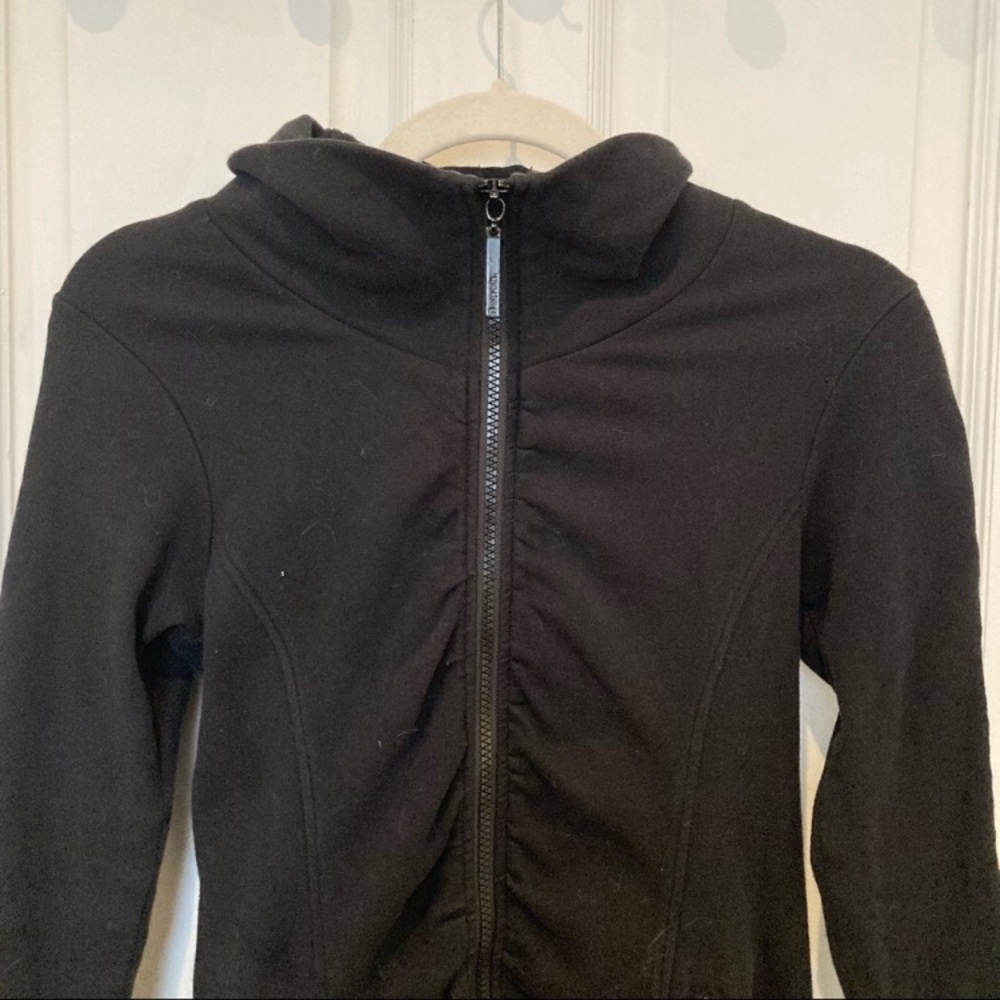 Bench Jacket - Picture 2 of 5
